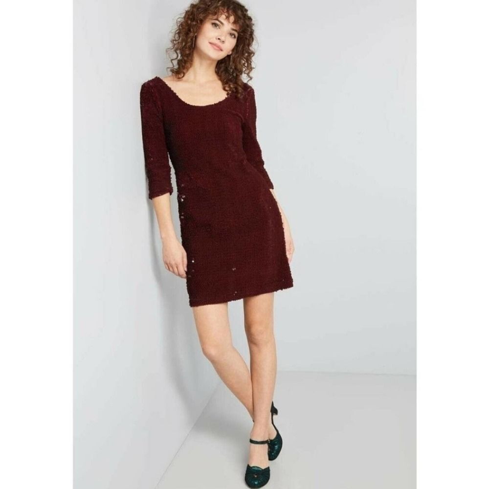 NWT BB Dakota Casablanca Velvet Sequin Mini Body Con Dress Wine Burgundy SZ Med